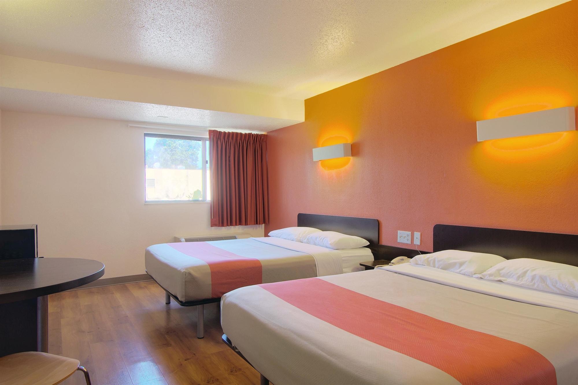 Motel 6-Piscataway, Nj Exterior photo