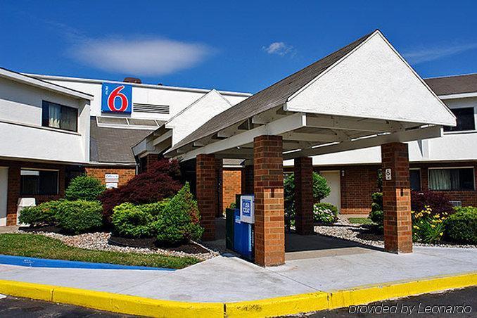 Motel 6-Piscataway, Nj Exterior photo