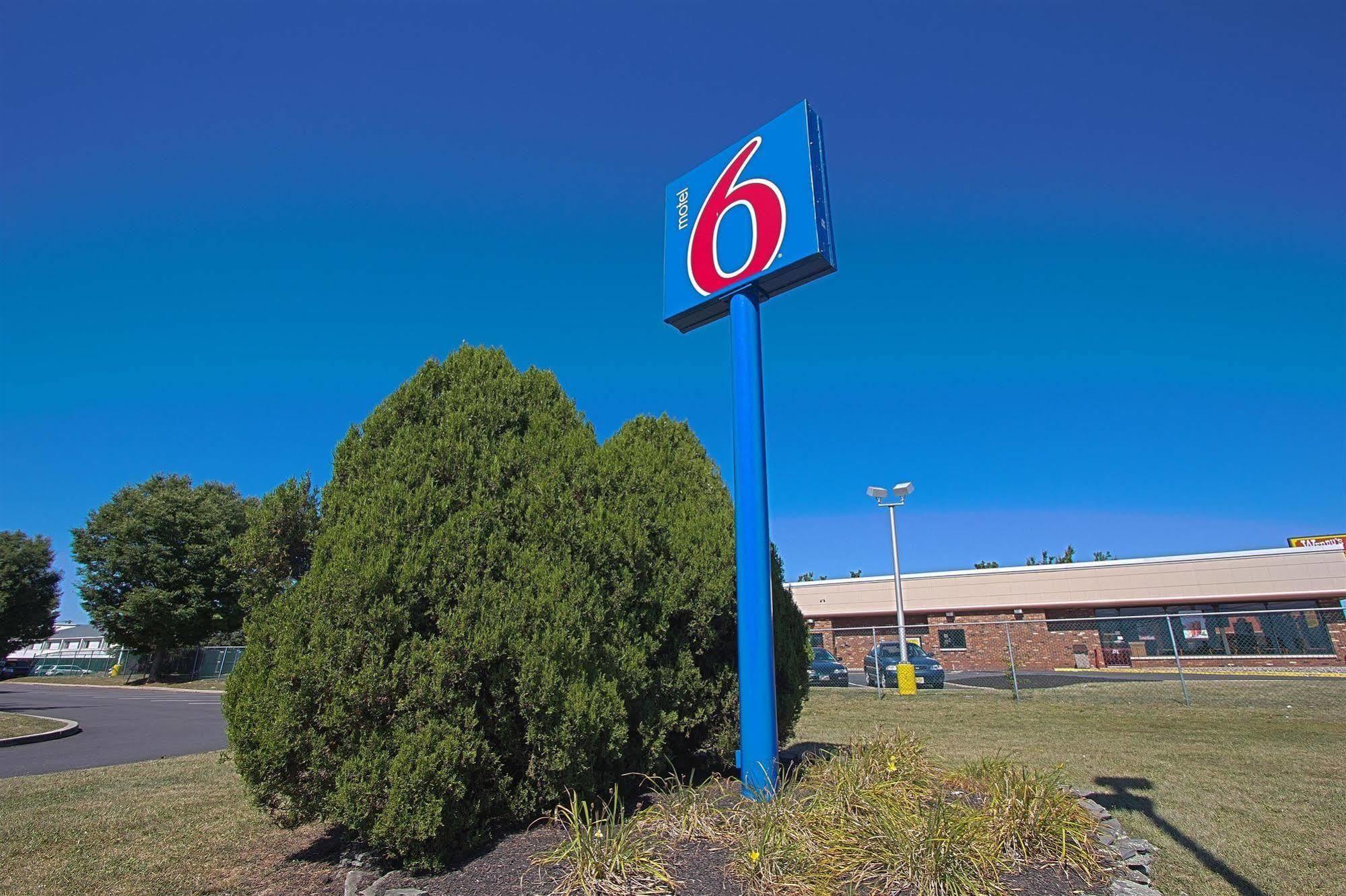 Motel 6-Piscataway, Nj Exterior photo